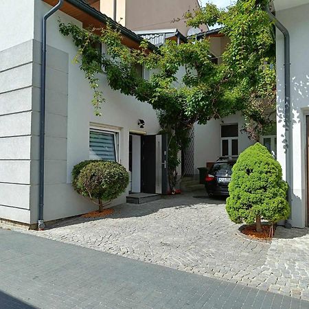 Kiwi Apartament Muszyna Exterior foto